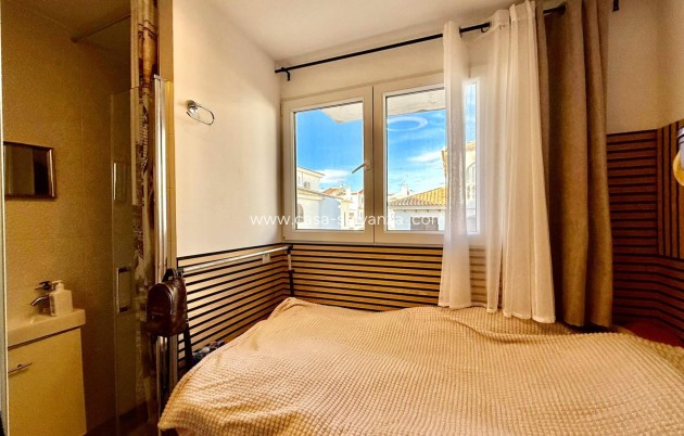 Herverkoop - Appartement / flat - Torrevieja - Calas Blanca