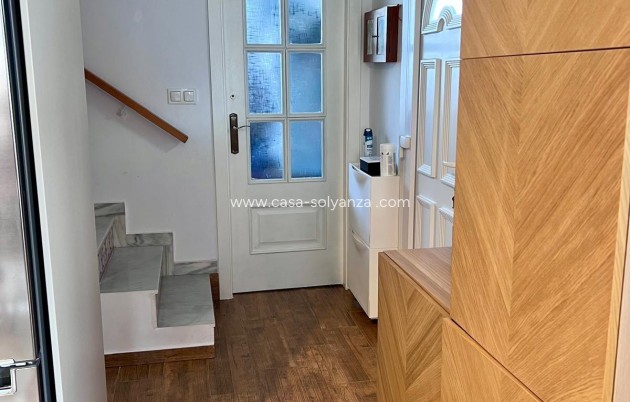 Herverkoop - Appartement / flat - Torrevieja - Calas Blanca