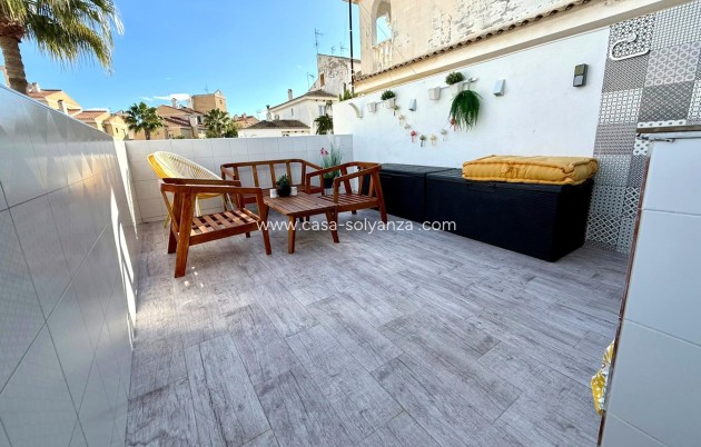 Herverkoop - Appartement / flat - Torrevieja - Calas Blanca