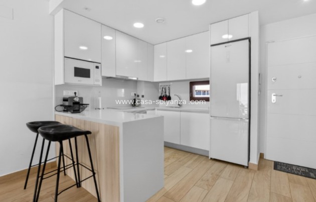 Resale - Apartment / flat - Torrevieja - Costa Blanca