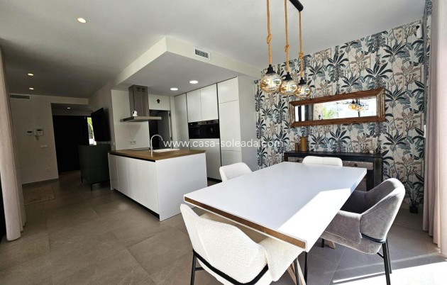 Wiederverkauf - Villa - Torrevieja - Los Balcones