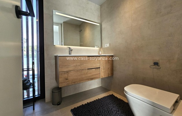 Wiederverkauf - Villa - Torrevieja - Los Balcones