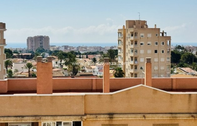 Herverkoop - Appartement / flat - Torrevieja - Aguas nuevas 1