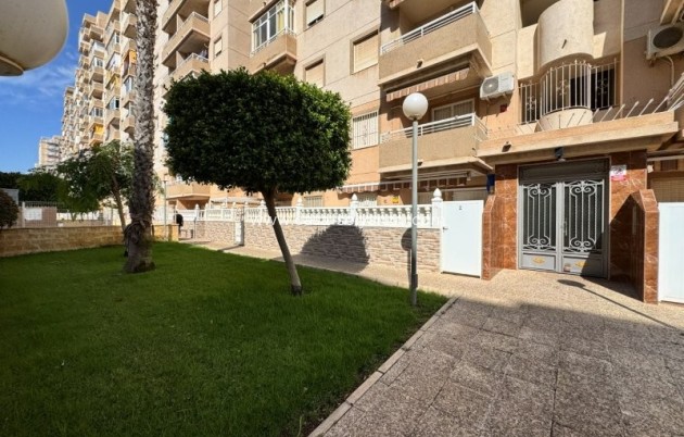 Herverkoop - Appartement / flat - Torrevieja - Aguas nuevas 1