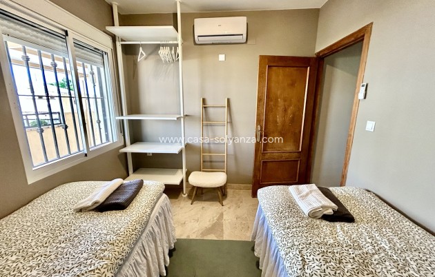 Herverkoop - Villa - La Zenia - Costa Blanca