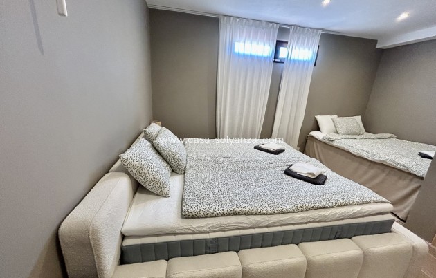 Herverkoop - Villa - La Zenia - Costa Blanca