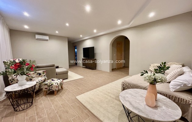 Herverkoop - Villa - La Zenia - Costa Blanca