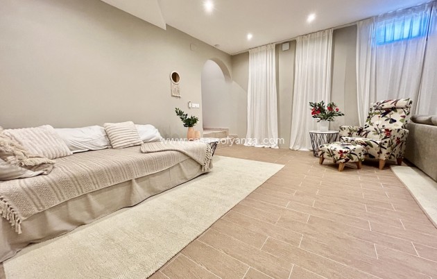 Herverkoop - Villa - La Zenia - Costa Blanca