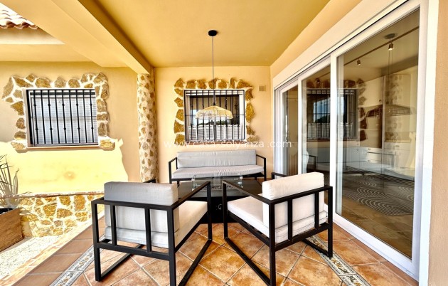 Herverkoop - Villa - La Zenia - Costa Blanca