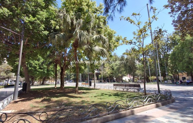 Herverkoop - Appartement / flat - Orihuela - Zona Centro