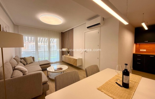 Herverkoop - Appartement / flat - Torrevieja - Habaneras