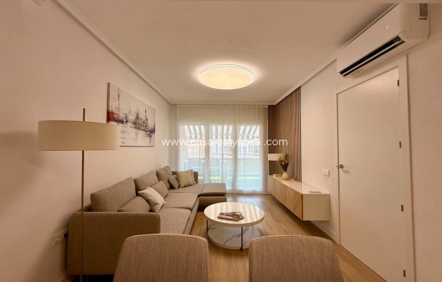 Herverkoop - Appartement / flat - Torrevieja - Habaneras