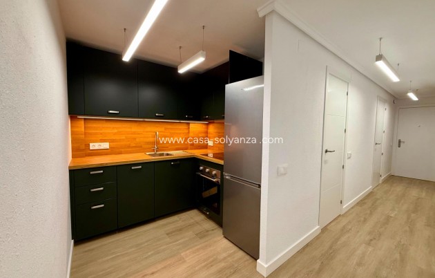 Herverkoop - Appartement / flat - Torrevieja - Habaneras