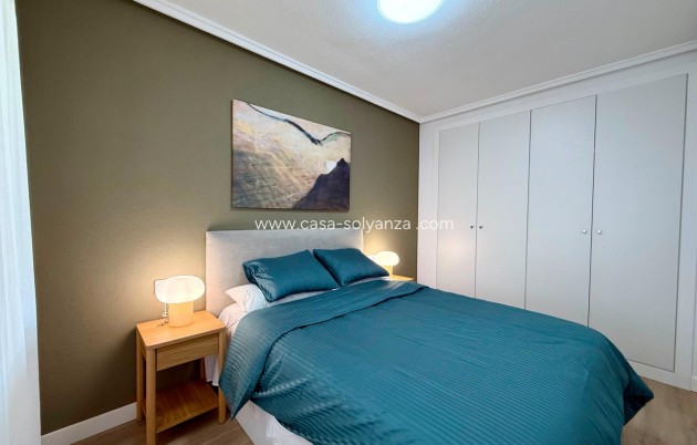 Herverkoop - Appartement / flat - Torrevieja - Habaneras