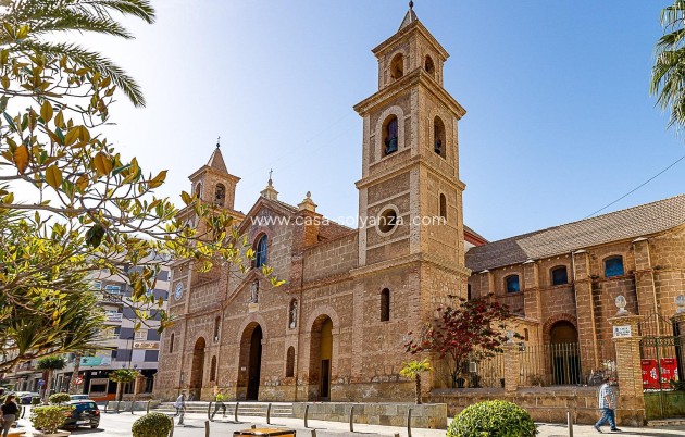 Herverkoop - Herenhuis - Torrevieja - Center
