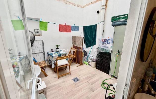 Herverkoop - Appartement / flat - Torrevieja - Estacion Autobuses