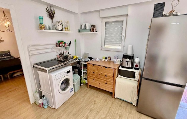 Herverkoop - Appartement / flat - Torrevieja - Estacion Autobuses