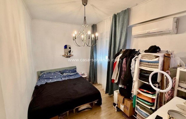 Herverkoop - Appartement / flat - Torrevieja - Estacion Autobuses