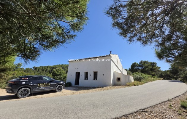 Herverkoop - Country Property/Finca - Villena - Inland