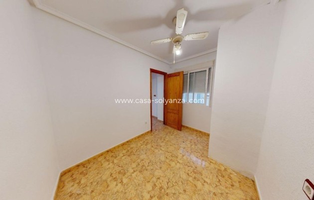 Herverkoop - Appartement / flat - Torrevieja - Center