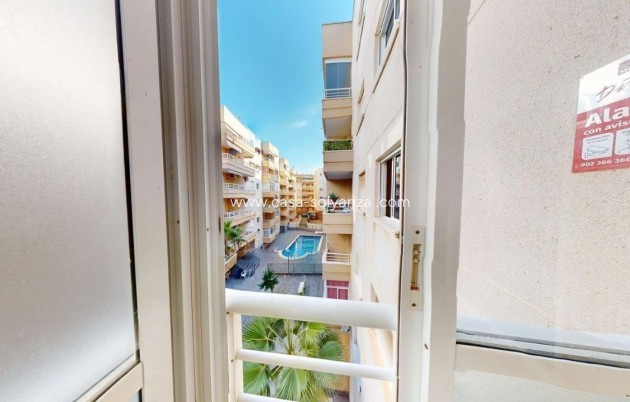 Herverkoop - Appartement / flat - Torrevieja - Center