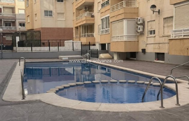 Herverkoop - Appartement / flat - Torrevieja - Center