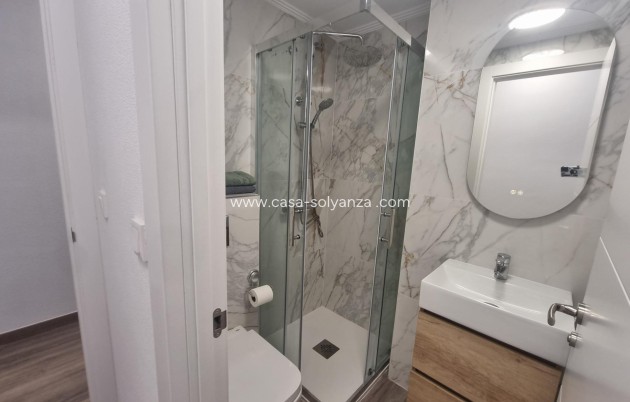 Herverkoop - Appartement / flat - Torrevieja - Estacion Autobuses