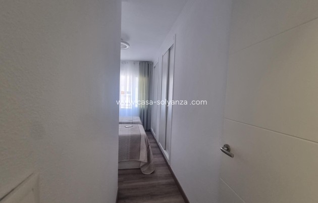 Herverkoop - Appartement / flat - Torrevieja - Estacion Autobuses