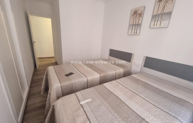 Herverkoop - Appartement / flat - Torrevieja - Estacion Autobuses
