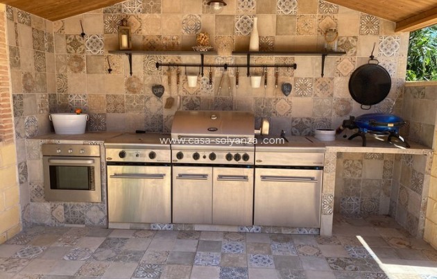 Resale - Country Property/Finca - Albatera - Inland
