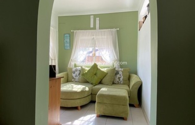 Resale - Country Property/Finca - Albatera - Inland