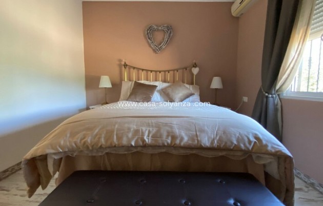 Resale - Country Property/Finca - Albatera - Inland