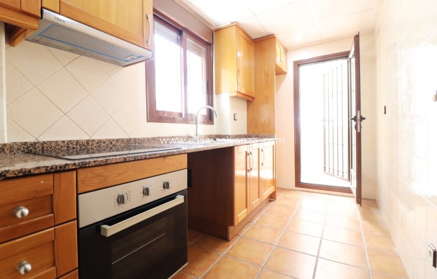 Resale - Villa - Algorfa - La Finca Golf Resort