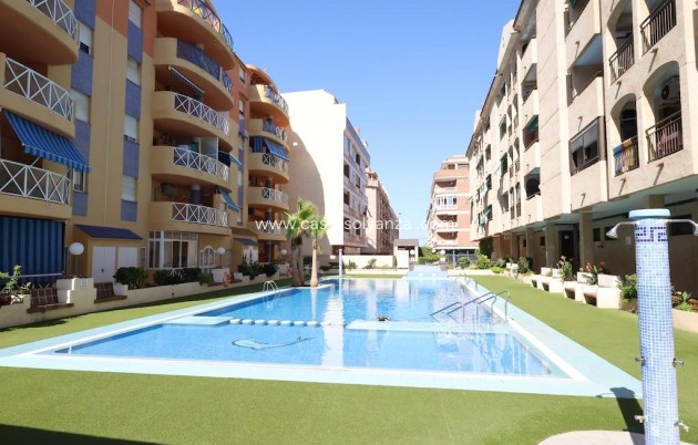 Herverkoop - Appartement / flat - Torrevieja - Center