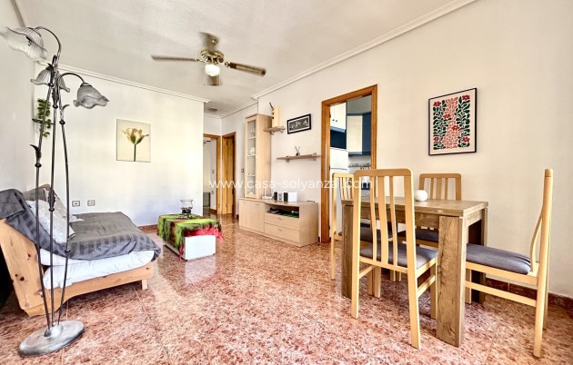 Herverkoop - Appartement / flat - Los Altos
