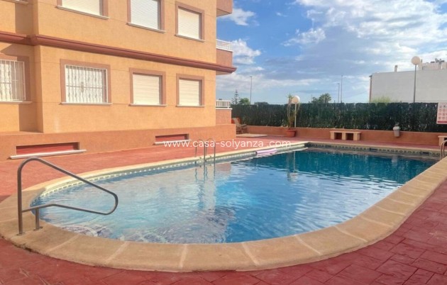 Reventa - Apartamento / piso - Algorfa