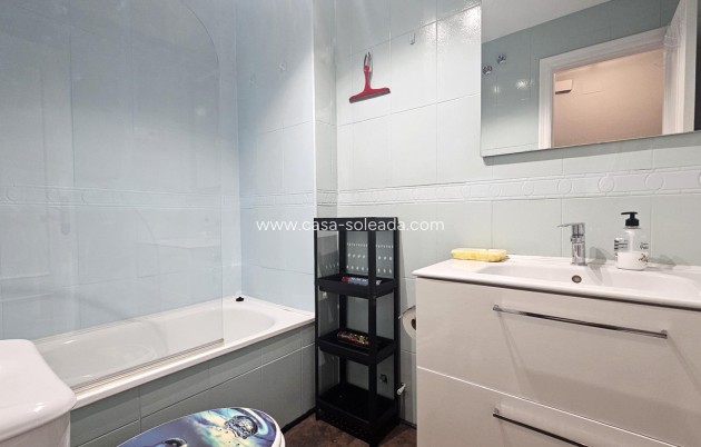 Resale - Apartment / flat - Torrevieja - Center