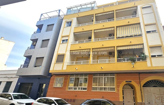 Resale - Apartment / flat - Torrevieja - Center