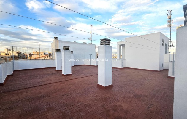 Resale - Apartment / flat - Torrevieja - Center