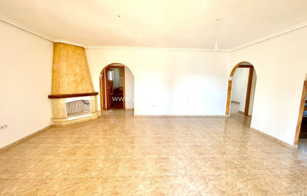 Herverkoop - Villa - Catral - Costa Blanca
