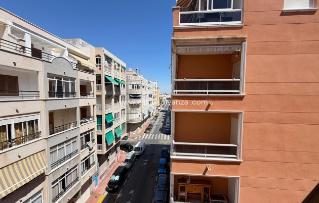 Herverkoop - Appartement / flat - Torrevieja - Playa del Cura