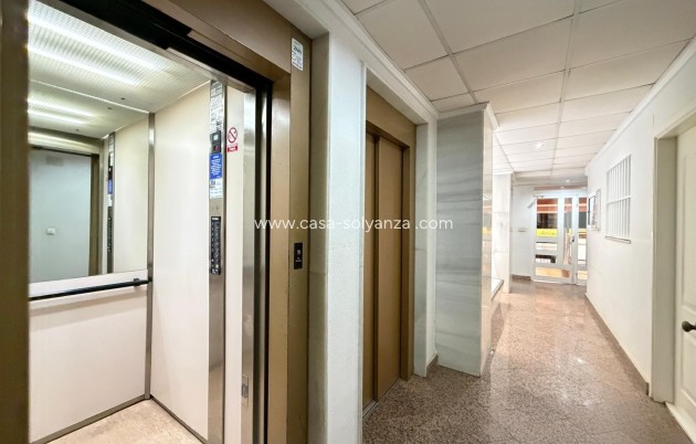Herverkoop - Appartement / flat - Torrevieja - Playa del Cura