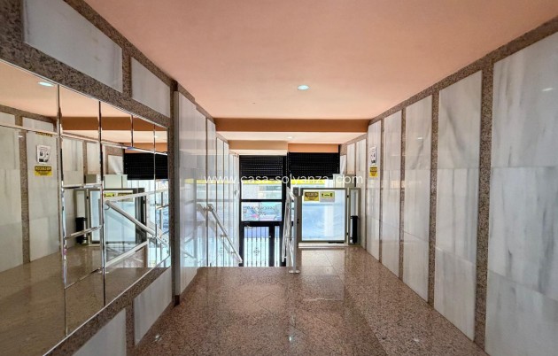Herverkoop - Appartement / flat - Torrevieja - Playa del Cura