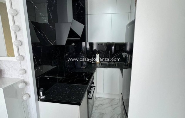 Herverkoop - Appartement / flat - Torrevieja - Carrefour