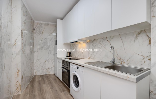 Herverkoop - Appartement / flat - Torrevieja - Estacion Autobuses