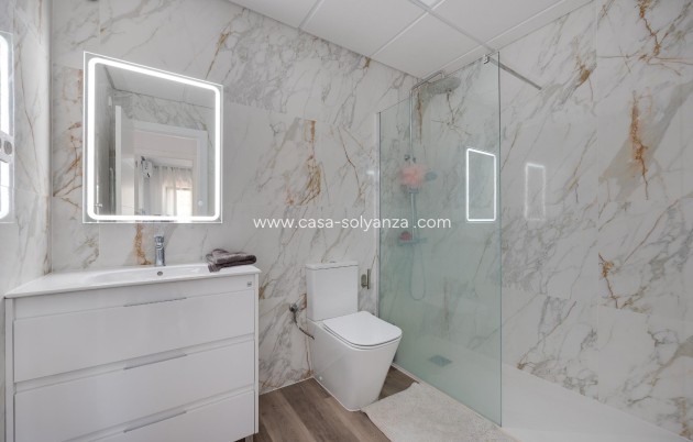 Herverkoop - Appartement / flat - Torrevieja - Estacion Autobuses