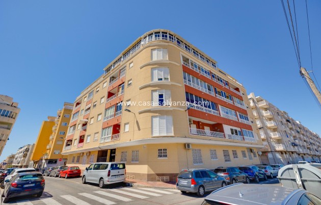 Herverkoop - Appartement / flat - Torrevieja - Estacion Autobuses
