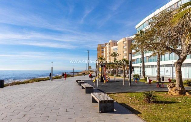 Herverkoop - Appartement / flat - Torrevieja - Estacion Autobuses