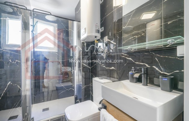 Resale - Apartment / flat - Torrevieja - Costa Blanca