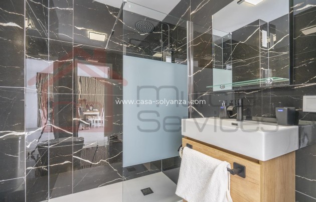 Resale - Apartment / flat - Torrevieja - Costa Blanca